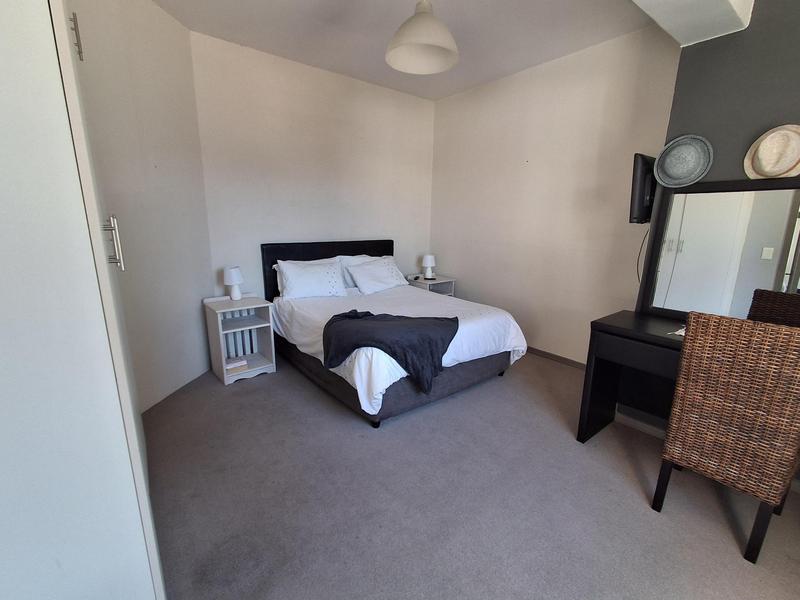 2 Bedroom Property for Sale in Sea Point Western Cape